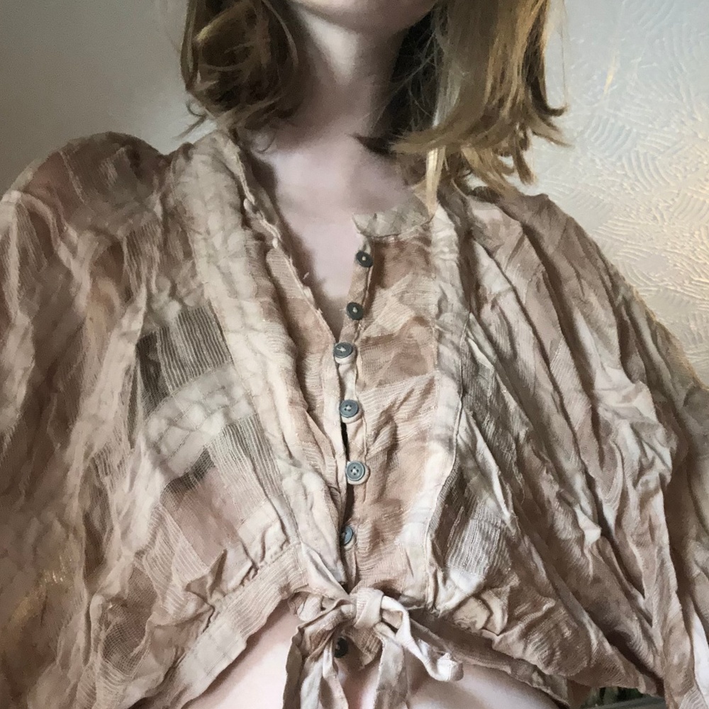 UO Tie Front Button Down Cropped Blouse